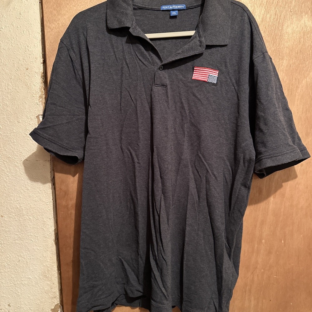 Port Authority Men's Polo 2XL Gray/black American Flag